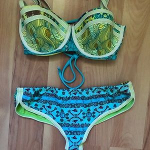 Maaji Bikini set. Never been Worn!